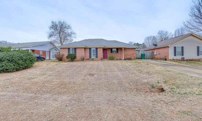 Millbrook Casa | Pet-Friendly Millbrook Home: Patio & Yard!