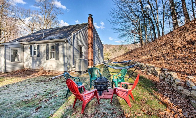 Mohnton Casa | Pet-Friendly Mohnton House Near Golf Course!