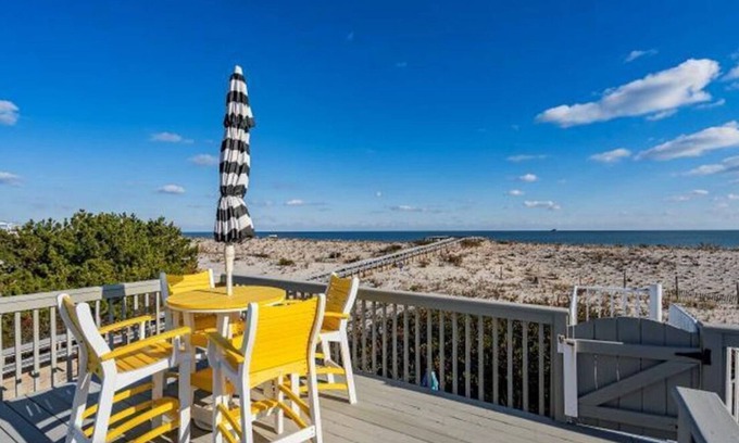 South Beach Haven Condominio | PET FRIENDLY OCEANFRONT 1BR Perfect For a COUPLE!!