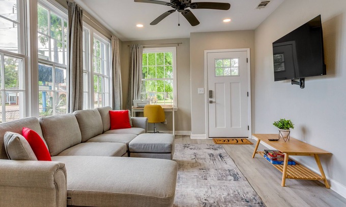 New Warrington Casa | Pet-Friendly Pensacola House Rental: 3 Mi to Beach