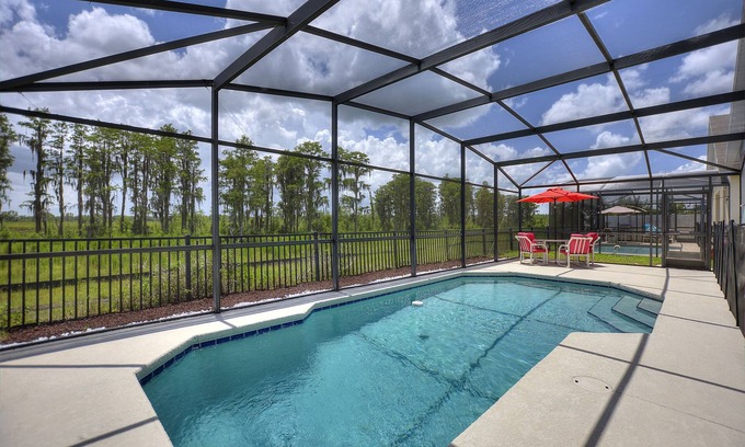 Sunset Ridge Casa | Peaceful Paradise Pool Home with King suite 10 minutes to Disney World