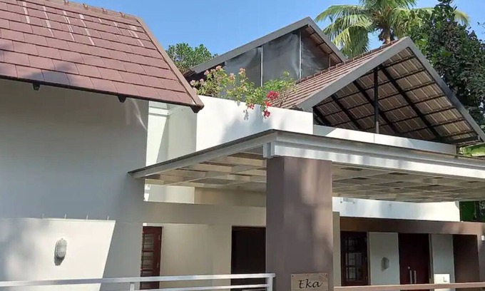 Nedumangad Apartamento | Modern Cozy 3 BRDK House