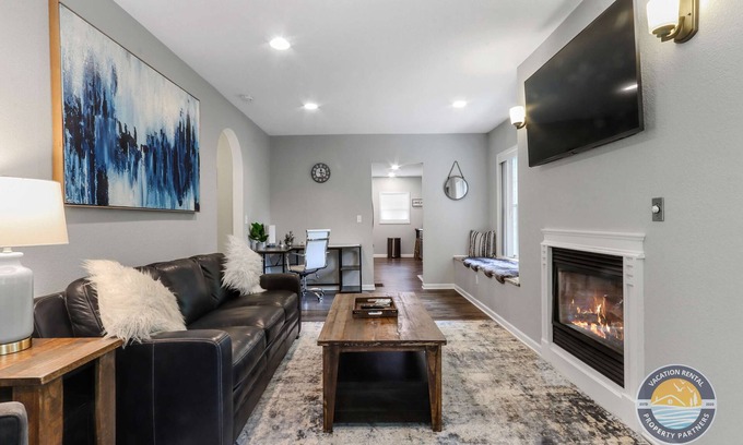 Lake Geneva Casa | Pet-Friendly Retreat Near Lake Geneva