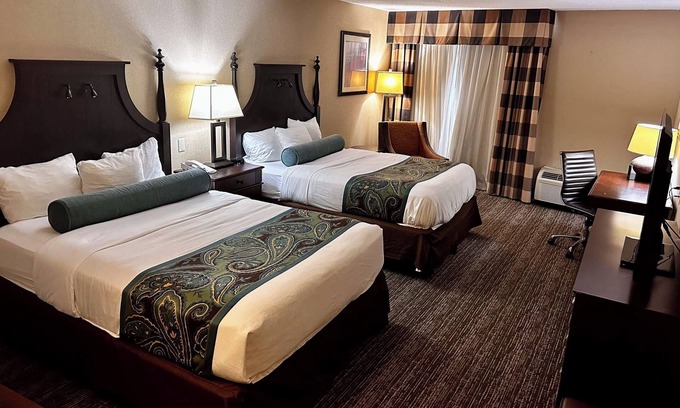 Harrisburg - Hershey Casa | Pet-Friendly Retreat w/ In-Room Amenities Near Local Attractions - 3 Units