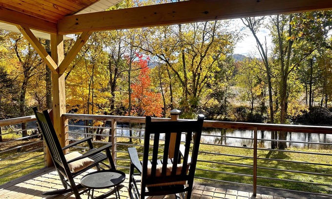 Canton Casa | Pet-Friendly Riverfront Retreat w/ Hot Tub, Pool Table + Biltmore Pass