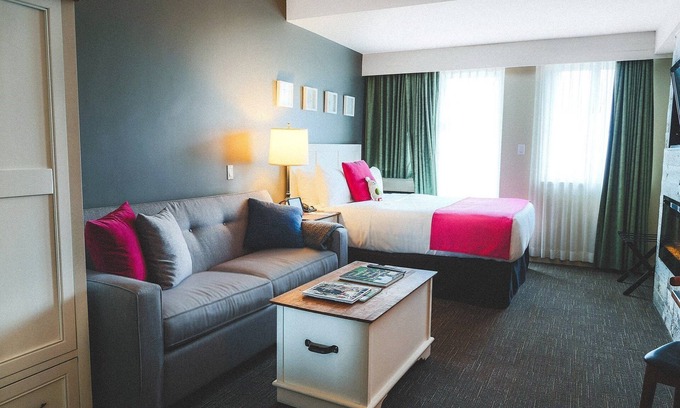 Village North Apartamento | Boutique Pet-Friendly Studio + Jacuzzi compartido al aire libre | Acceso gratuito al servicio de traslado de esquí