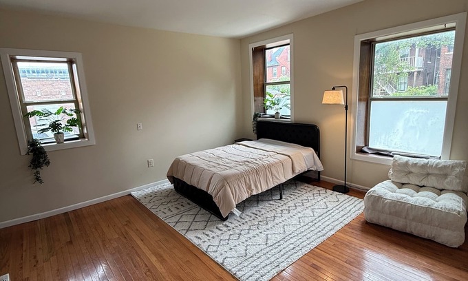 Midtown Apartamento | Pet Friendly Studio In Arena District With Event Parking