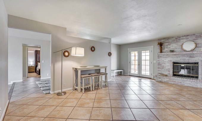 Tempe Cabaña | Pet-friendly Tempe Home w/ Private Hot Tub!