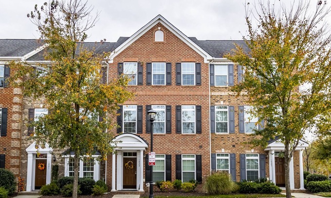 Richmond Casa | Pet-friendly Townhouse in the center of Short Pump
