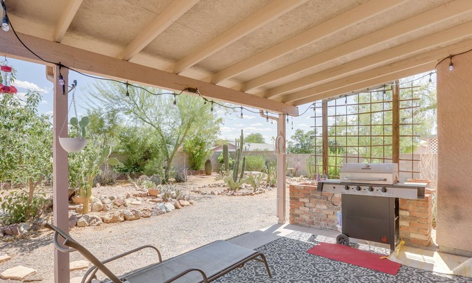 Tucson Casa | Pet-Friendly Tucson Home w/ Gas Grill & Fire Pit!