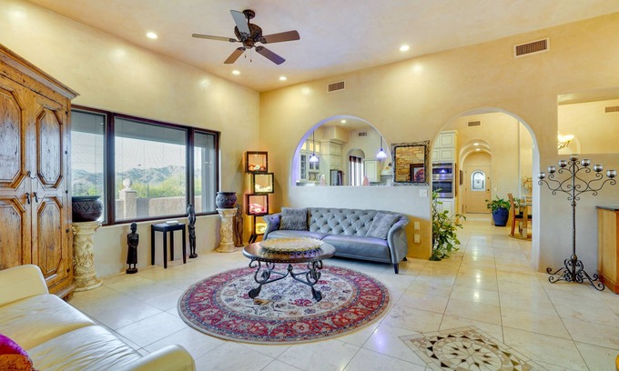 Houghton Casa | Pet-Friendly Tucson Vacation Rental w/ Huge Yard!