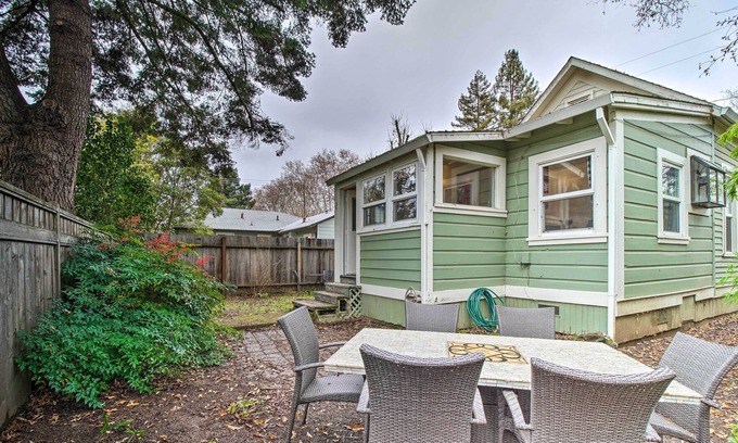 Ukiah Casa | Pet-Friendly Ukiah Home w/ Fenced Yard!