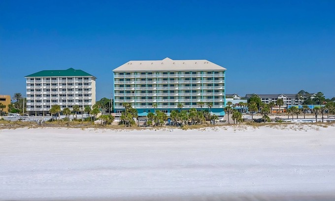 Panama City Beach Hotel | Pet Friendly Beach Escape – Holiday Terrace Hotel, Ocean View & Free Parking!