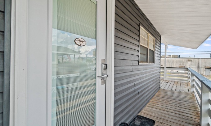 Gulf Lagoon Beach Apartamento | Pet Friendly! Hot Tub! Sleeps Six!