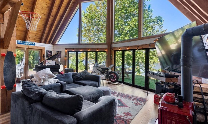 Newtonville Cabina | Pet-Friendly Vacation Rental w/Lake Access