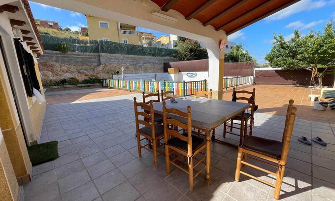 El Vendrell Casa | Casa Vacacional El Vendrell con Piscina