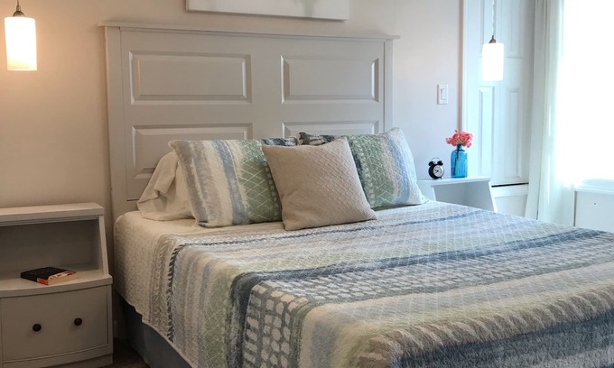 Beechwood Casa | Se admiten mascotas con un amplio patio cercado, cerca del parque estatal Holland y del centro
