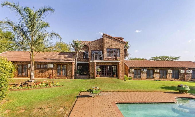 Equestria Casa | Peter's Guesthouse