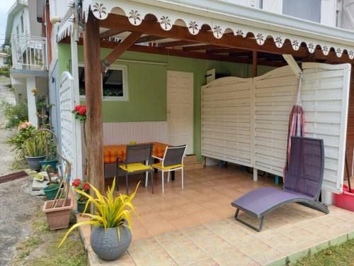 Sainte-Anne Apartamento | Petit appartement cosy près des plages