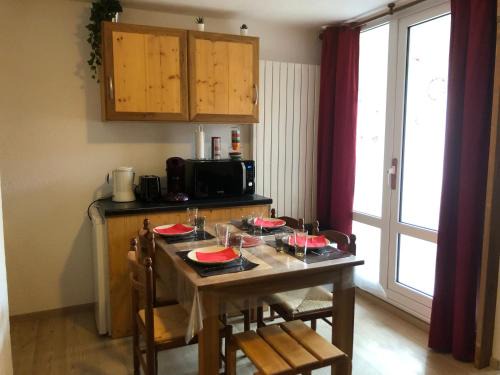 Mont-de-Lans Apartamento | Petit appartement Labellisé Les 2 Alpes résidence Arc en Ciel télésiège Petite Aiguille