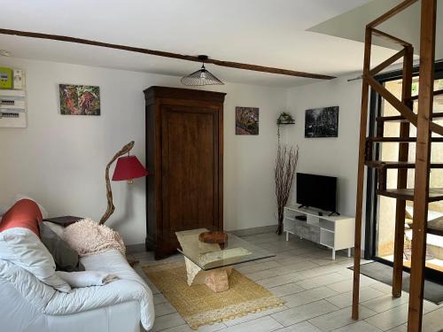 Montbazon Casa | Petit gîte Montbazon