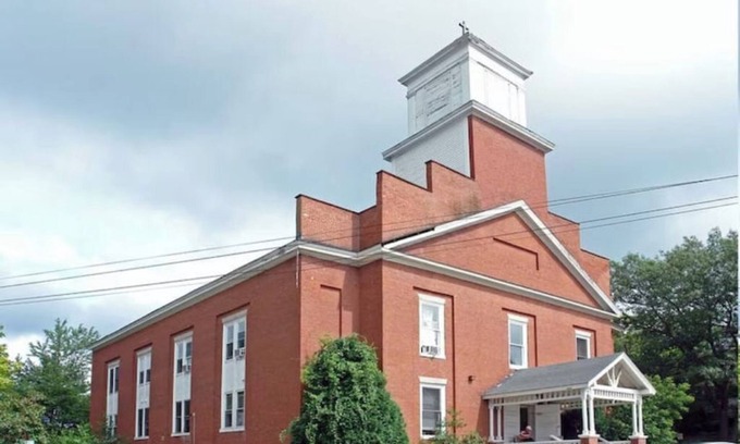 Somersworth Apartamento | Petit & Modern w/ Parking ~ Wine
