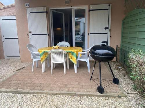 Vendres Casa | Petit pavillon 4 personnes dans résidence avec piscine