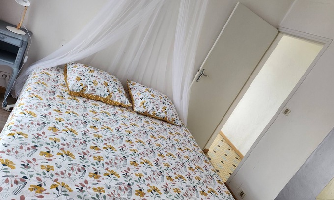 Prechacq-les-Bains Apartamento | Petit T 2 au Calme Près des Thermes