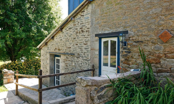 Cleguerec Cabaña | Pequeña casa 'Bakehouse' con piscina compartida, terraza compartida y Wi-Fi