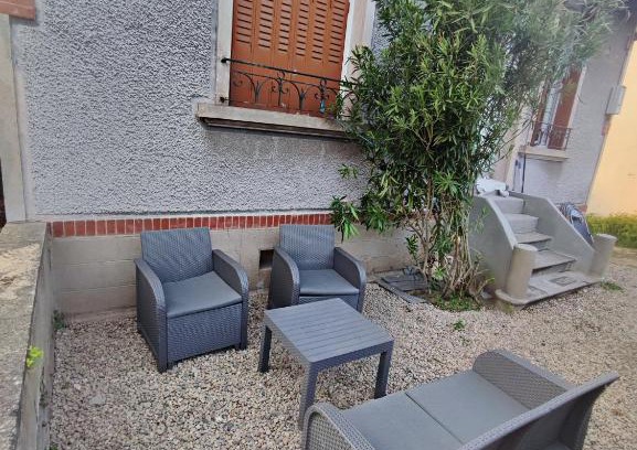 Montlucon Casa | Petite maison avec jardin
