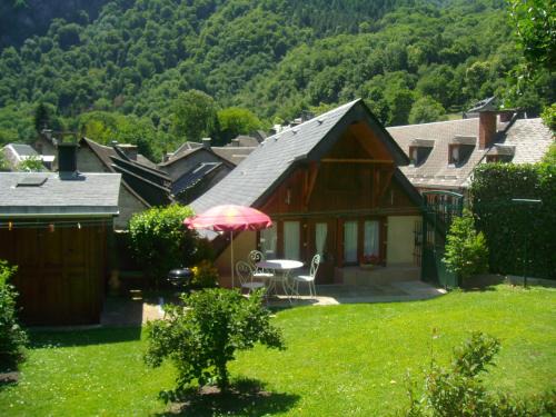 Cier-de-Luchon Casa | petite maison de montagne avec jardin
