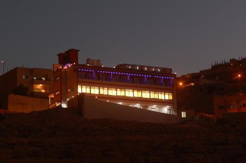 Wadi Musa Hotel | Petra Brothers