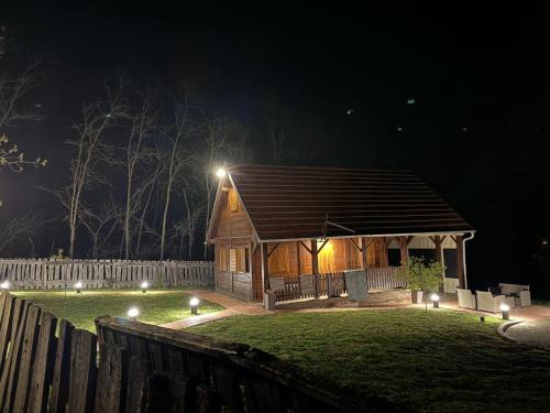 Stari Mikanovci Casa | PETRA kuća za odmor