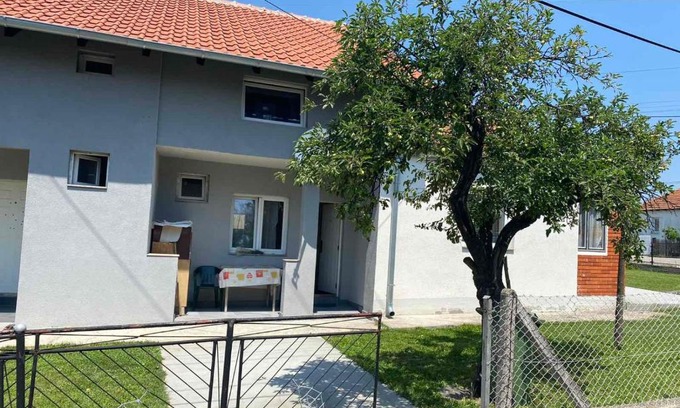 Arandelovac Apartamento | Petra