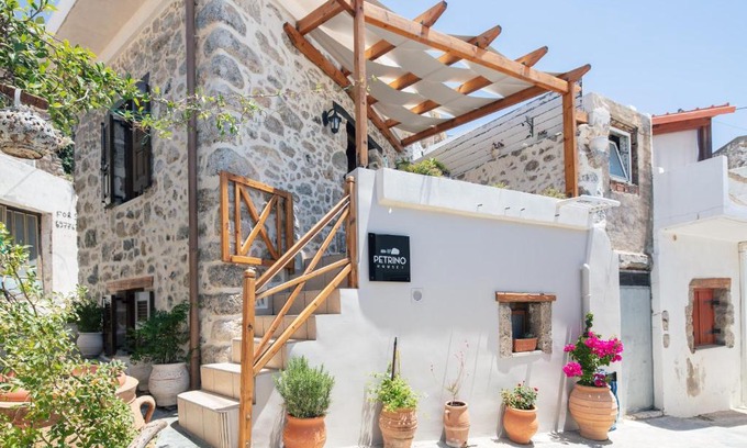 Mirthios Casa | Petrino House in Mirthios