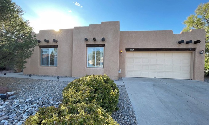 Westside Casa | Petroglyph Paradise