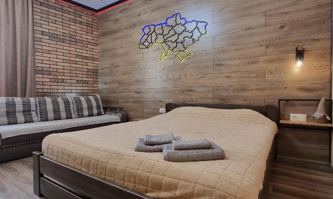 Kamenets-Podol'skiy Apartamento | Petropavlivska apartment тиха вуличка в центрі Старого міста