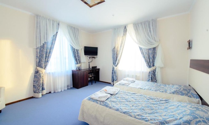 Brovary Cama Y Desayuno | Petrovskyi Brovar