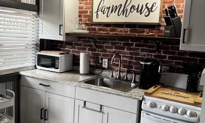 Goodlettsville Cabaña | Se admiten mascotas Estudio Cottage cerca de Nashville, TN