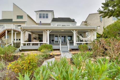 Willoughby Spit Casa | Pets Welcome Beachfront Family Retreat in Norfolk