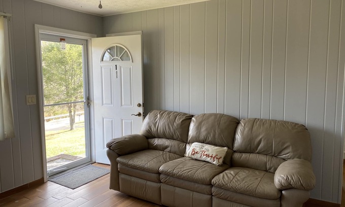 Elizabethton Condominio | Pets welcome