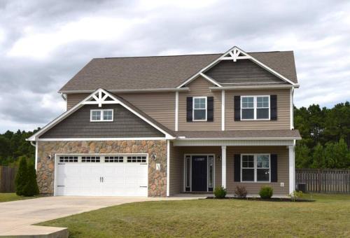 Hubert Casa | Peytons Ridge - entire house near Camp Lejeune and beaches