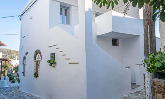 Kalloni Tinou Apartamento | PG Houses in Kalloni Village - PHouse