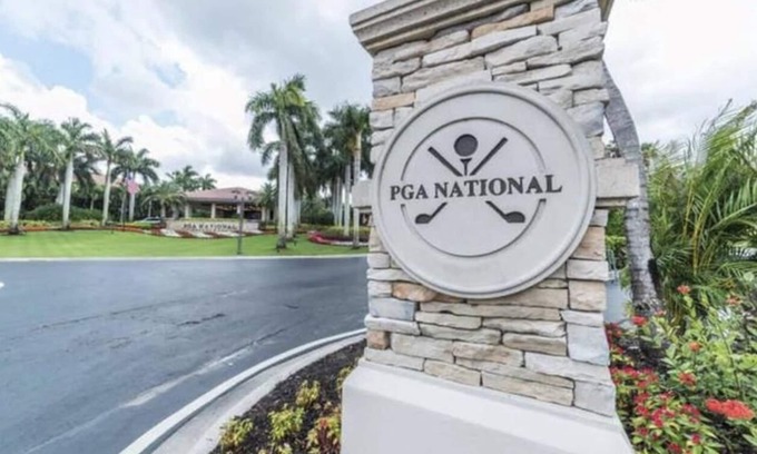 Hunt Club Condominio | PGA National golf villa condo , 2 bed, 2 bath. PRIME LOCATION.