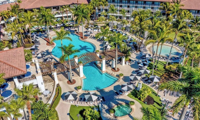 Palm Beach Gardens Cabaña | PGA National Resort Golf Cottage! Centrally located in Sunny Palm Beach Florida