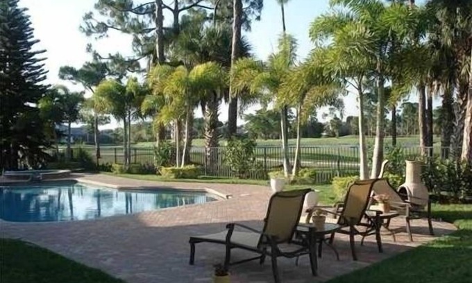 Palm Beach Gardens Casa | PGA National Luxury Estate Home, Golf and Lake, Discount @ 3+ weeks