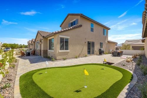 La Quinta Casa | PGA West -3 bdrm house w/Bonus Loft, Sleeps 8, Pool, Gym