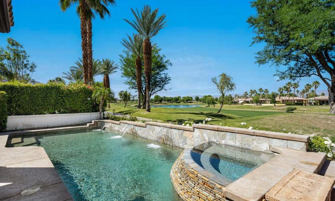 La Quinta Casa | PGA West Golf Course Pool & Spa Home