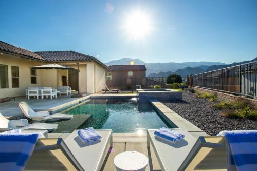 La Quinta Casa | PGA West*New Home*Pool*Hot Tub