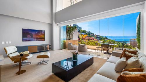 Alta Vista Casa | PH 10 - SoHo PV